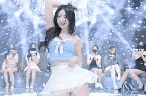 熊猫班 第一季 第4集 氪佬刷票PK引爆全场中文字幕V2-Jinricp资源分享 - 韩国女团资源站