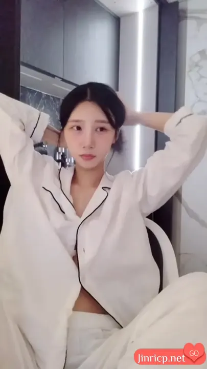 罗林斯-로린스-lorins2002 个人日常直播 2025年3月 竖屏专辑小合集 [20V/17.9G]更新度盘-Jinricp资源分享 - 韩国女团资源站